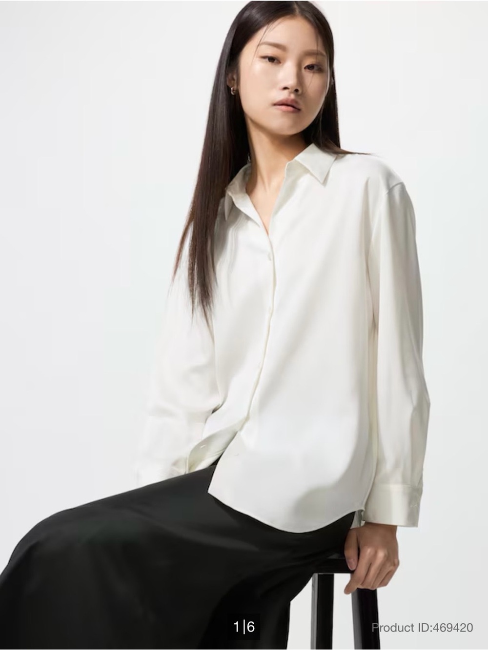 UNIQLO Women’s off White Button-Down Collared Shirt. Size XS